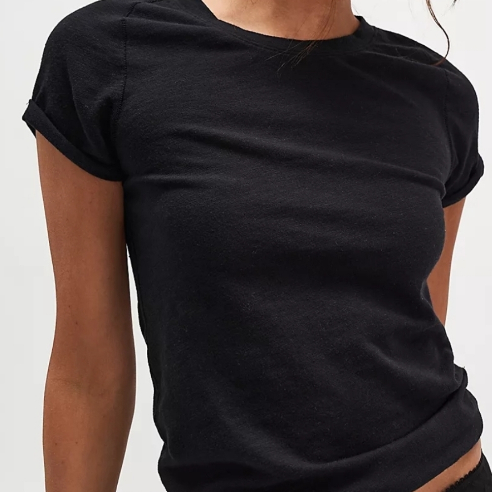 We The Free XS Hazy Black Short Sleeve Tee